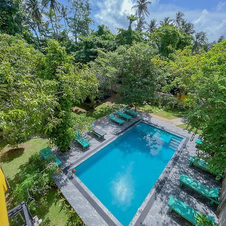 Easy Living Hotell Hikkaduwa Exteriör bild
