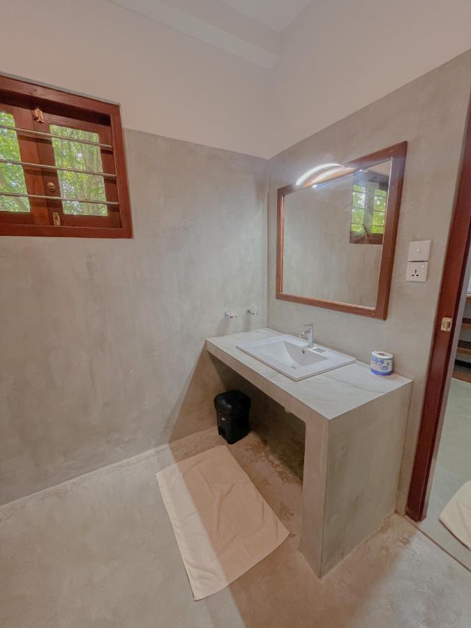 Easy Living Hotell Hikkaduwa Exteriör bild
