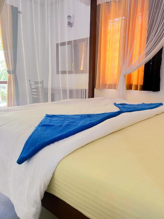 Easy Living Hotell Hikkaduwa Exteriör bild