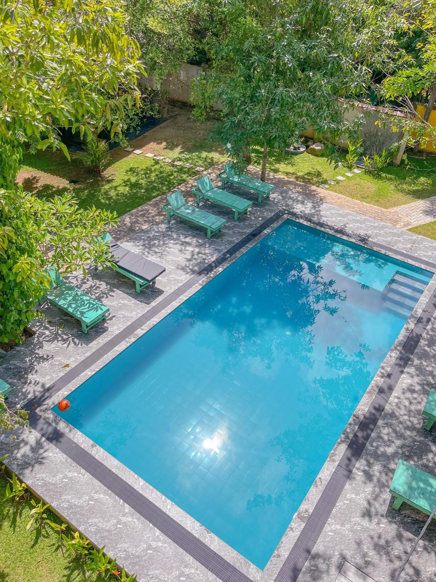 Easy Living Hotell Hikkaduwa Exteriör bild